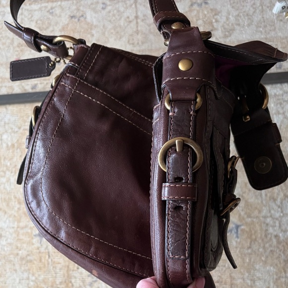 Authentic COACH Leather Handbag - Picture 5 of 7